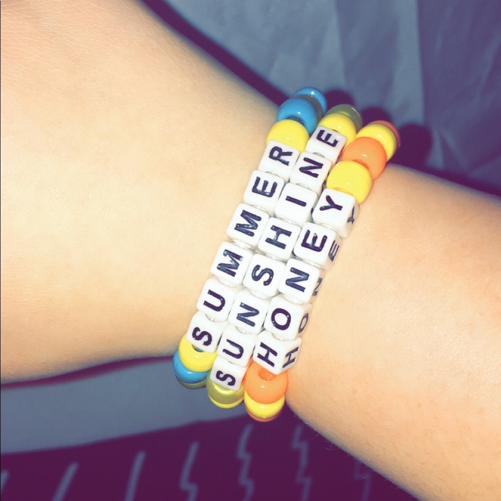 “Summer”“Sunshine”and “Honey” VSCO Bracelet set 🧡